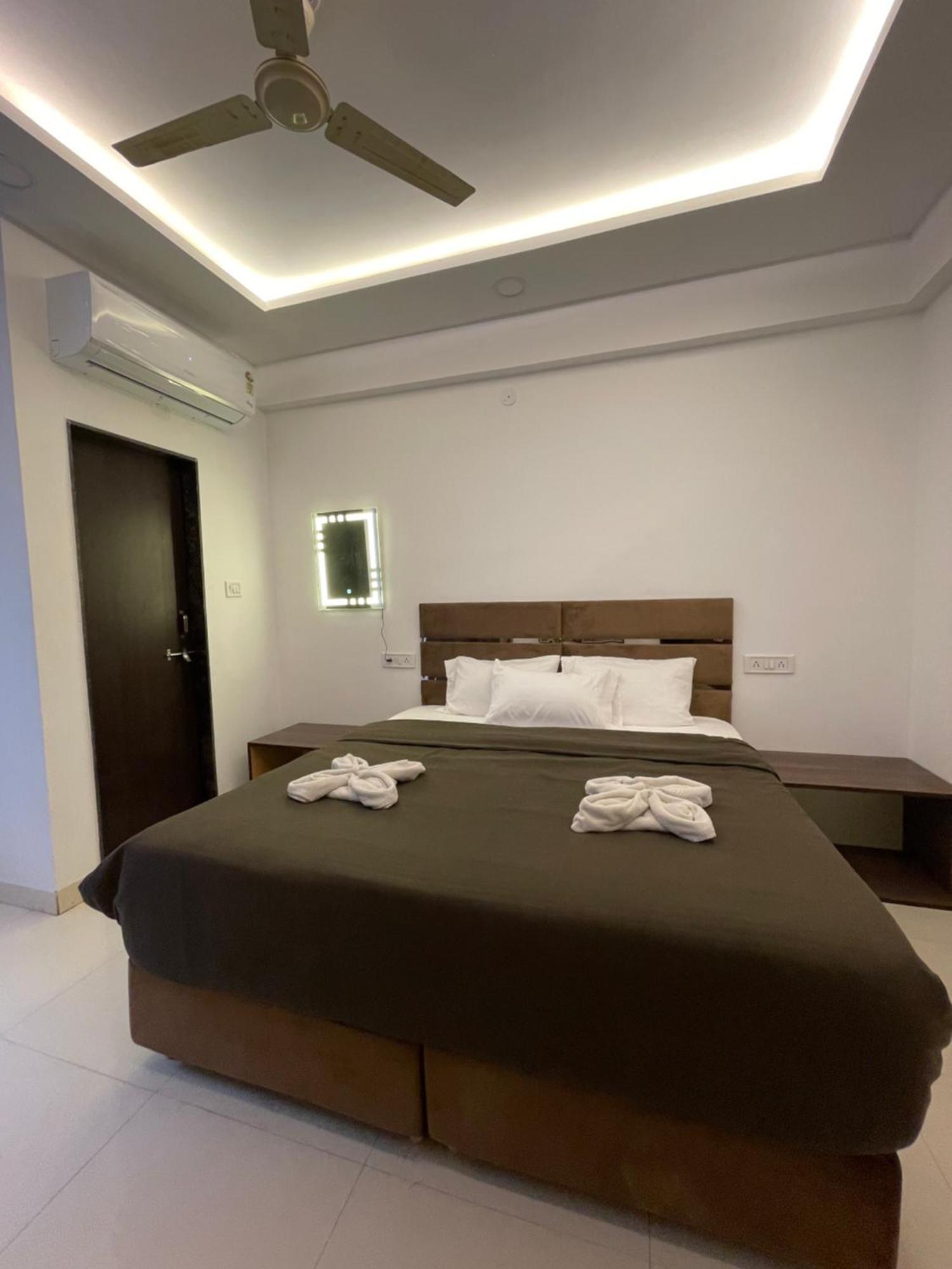 Hotel Kiwi Inn Vijaynagar Scheme 78 인도르 외부 사진