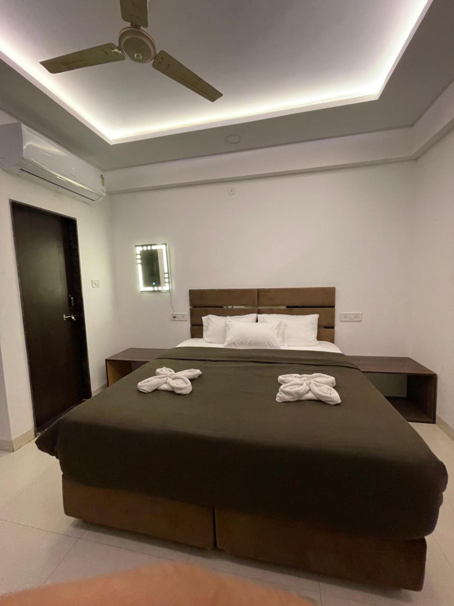 Hotel Kiwi Inn Vijaynagar Scheme 78 인도르 외부 사진