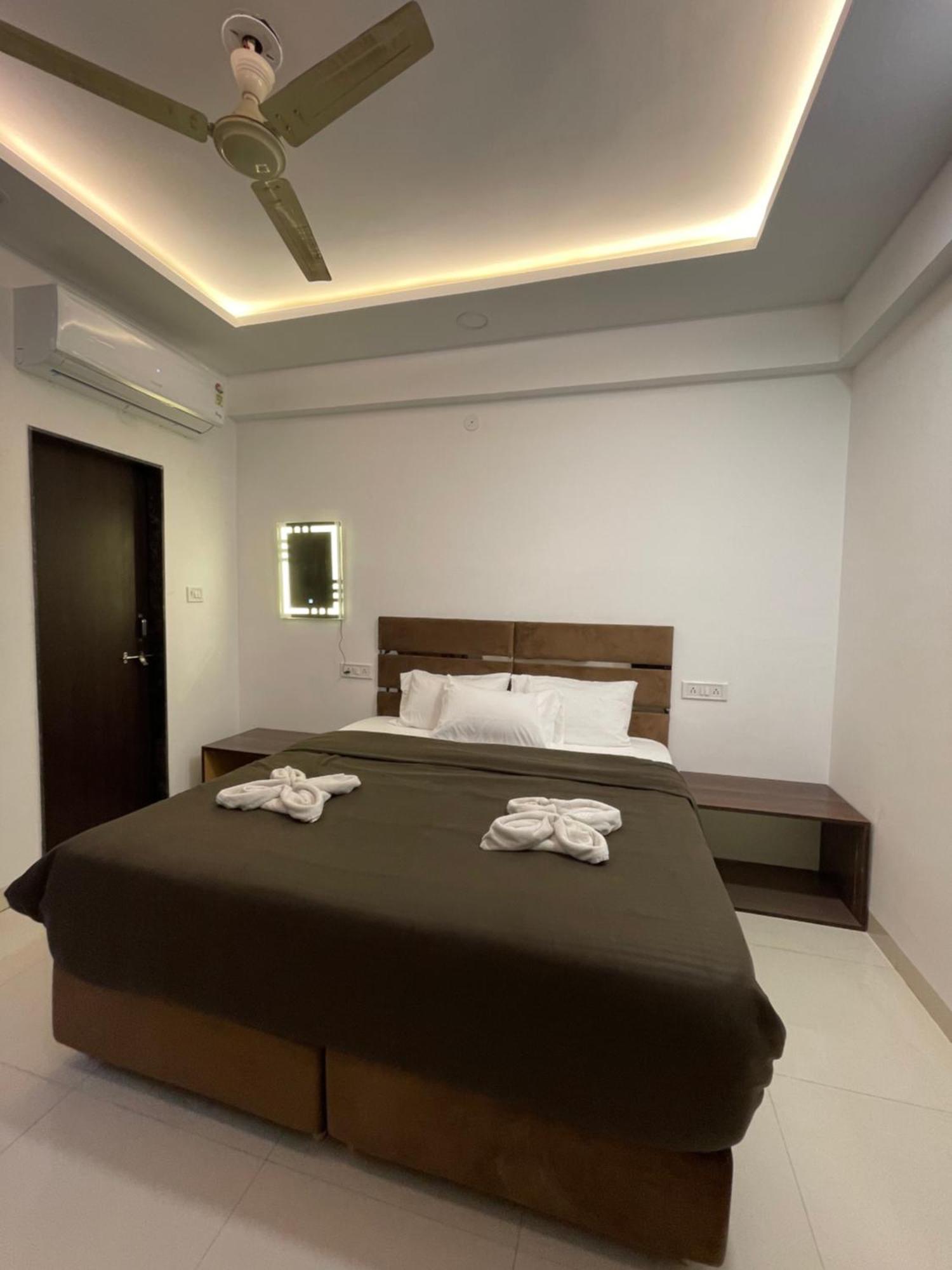 Hotel Kiwi Inn Vijaynagar Scheme 78 인도르 외부 사진