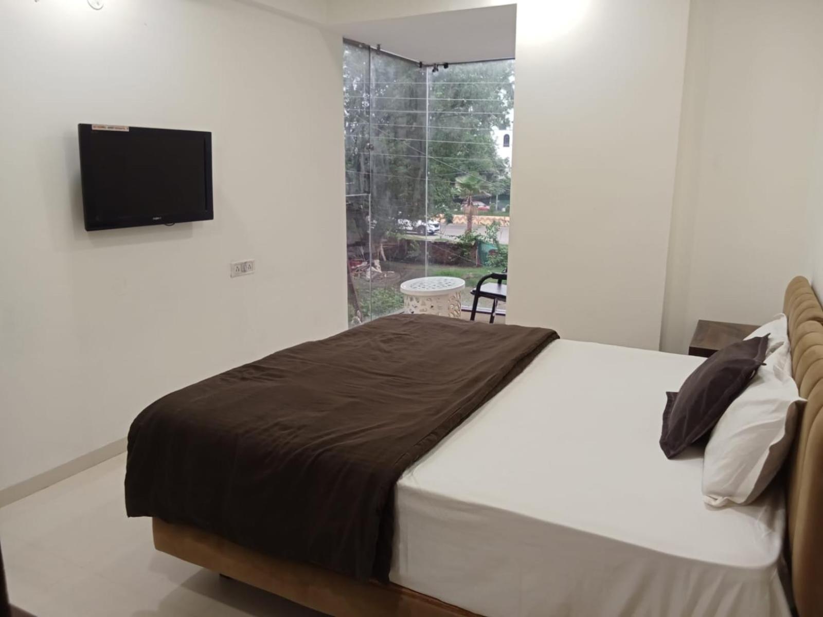 Hotel Kiwi Inn Vijaynagar Scheme 78 인도르 외부 사진