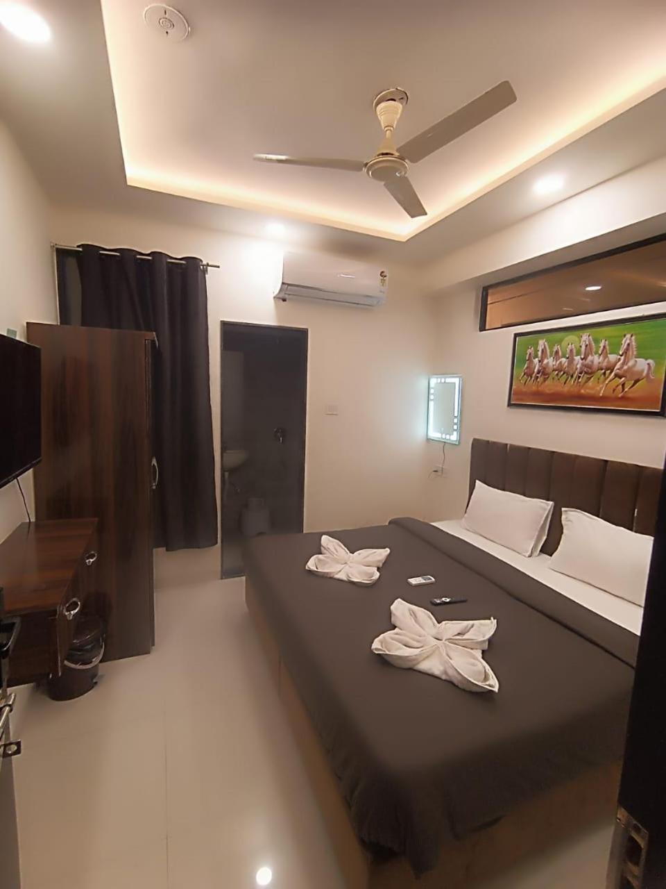 Hotel Kiwi Inn Vijaynagar Scheme 78 인도르 외부 사진