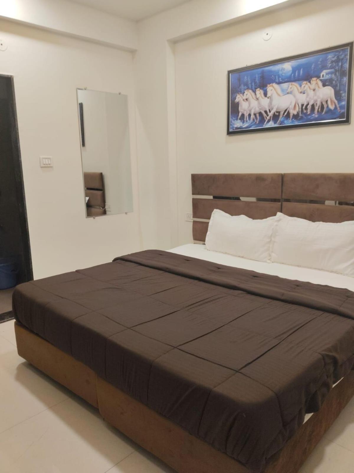 Hotel Kiwi Inn Vijaynagar Scheme 78 인도르 외부 사진